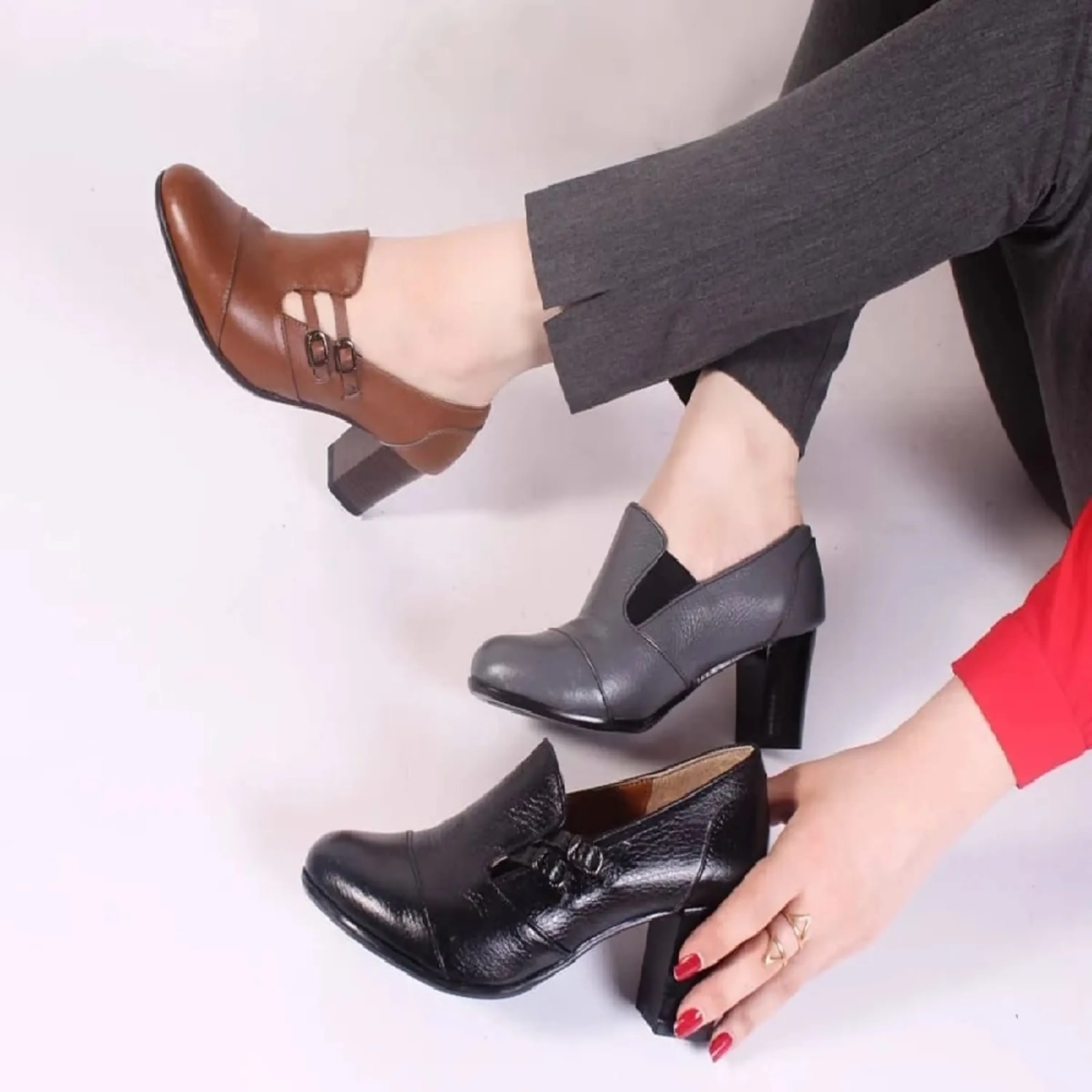 کفش  چرم  زنانه مدل مجلسی کلاسیک کفش  چرم  زنانه مدل مجلسی کلاسیک